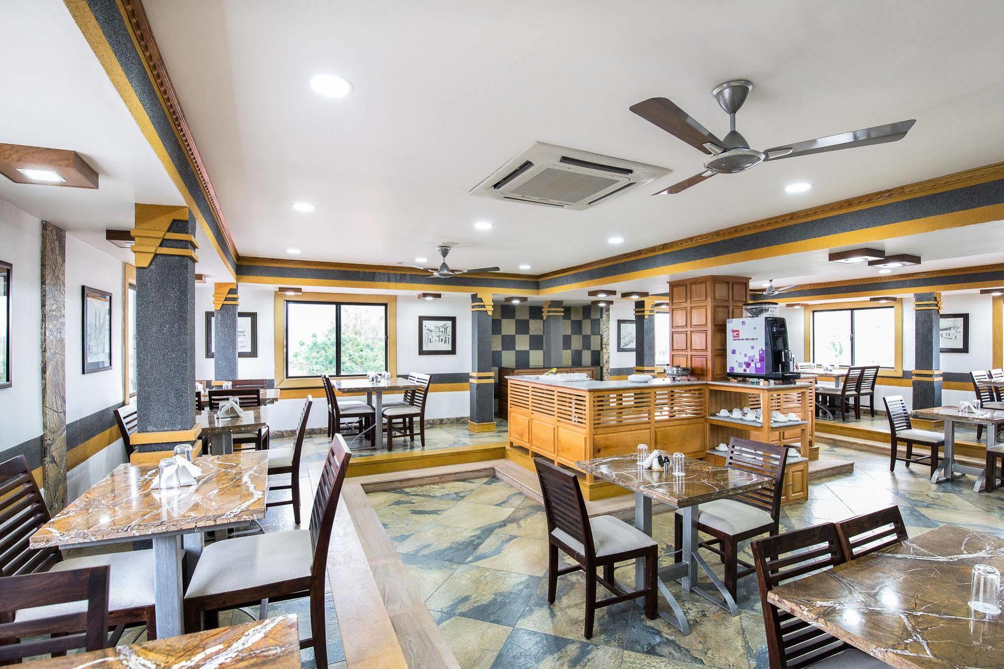 Hotel Mart View Kochi Εξωτερικό φωτογραφία
